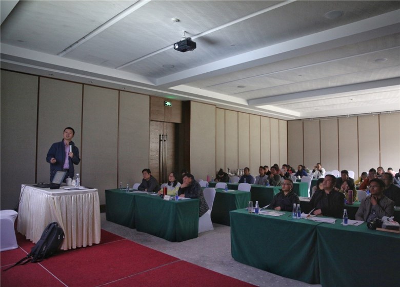 5. 中山大学副教授、硕士生导师梁增贤博士授课_副本.jpg