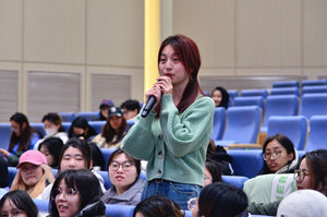 互动环节_副本.jpg 互动环节_副本.jpg