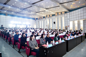 闭幕式现场.jpg 闭幕式现场.jpg